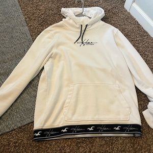 Hollister sweatshirt
